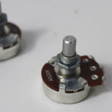 Load image into Gallery viewer, Set of 2 Alpha Solid Shaft Audio Log Pot Potentiometer 500K A500K