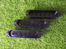 Load image into Gallery viewer, Black Strat Accessory Kit Knobs Covers Tips Back Plate For USA Fender S1 MIJ