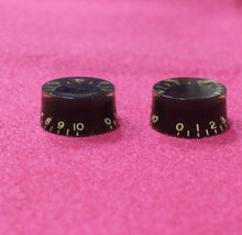 Load image into Gallery viewer, Aged Black Speed Knobs Set For Gibson Guitars (2)