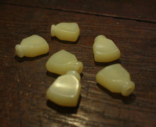 Load image into Gallery viewer, Aged Kluson Tuners Keystone Buttons to Fit Vintage Les Paul Single Ring (6)