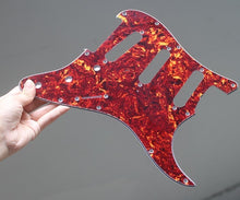 Load image into Gallery viewer, Standard Pickguard For 65 Strat For USA Fender - Brown Celluloid Tortoise Shell