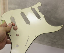 Load image into Gallery viewer, Aged Vintage Cream 57,59 Pickguard For Fender Strat Wide Bevel Light Relic