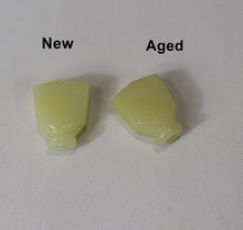 Load image into Gallery viewer, Aged Kluson Tuners Keystone Buttons to Fit Vintage Les Paul Single Ring (6)