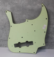 Load image into Gallery viewer, Montreux Guitars Jazz Bass Pickguard For USA Fender Mint Green 3 Ply