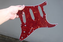 Load image into Gallery viewer, Standard Pickguard For 62 Strat For Fender - Reddish Brown Tortoise Shell