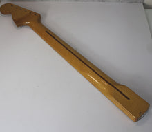 Load image into Gallery viewer, Nitro Finish Large Headstock Maple Neck For Late 60s Stratocaster N009