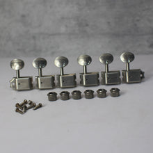 Load image into Gallery viewer, Aged Kluson Tuners For Fender Stratocaster Single Line - Nickel