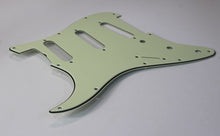 Load image into Gallery viewer, Celluloid Pickguard Real Nitrate 3 Ply For Lefty 62 Stratocaster