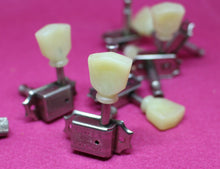 Load image into Gallery viewer, Aged Kluson Tuners w/ Clone Tuner Tip For 60 - 64 Les Paul ES335 Gibson