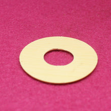 Load image into Gallery viewer, Wizz Pickups Aged 59 Les Paul Cream Toggle Plate. W04