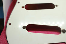 Load image into Gallery viewer, Aged Pickup Switch Screws (8) with Rubber Spacer Springs For Strat AL008