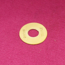 Load image into Gallery viewer, Wizz Pickups Aged 59 Les Paul Cream Toggle Plate. W08