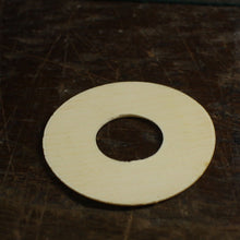 Load image into Gallery viewer, Wizz Pickups Aged 59 Les Paul Cream Toggle Plate. W03