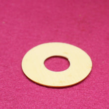 Load image into Gallery viewer, Wizz Pickups Aged 59 Les Paul Cream Toggle Plate. W01