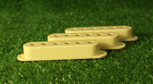 Load image into Gallery viewer, Cream Strat Accessory Kit Knobs Covers Tips Back Plate For USA Fender S5
