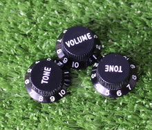 Load image into Gallery viewer, Black Strat Accessory Kit Knobs Covers Tips Back Plate For USA Fender S2
