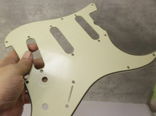 Load image into Gallery viewer, Aged  59  8 Hole Pickguard For Fender Strat Wide Bevel Light Age - Vintage Cream
