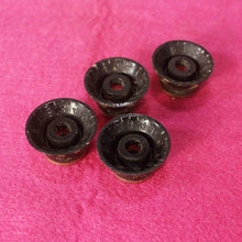 Load image into Gallery viewer, Aged Montreux Guitars Set of 4 Black Top Hat Reflector Knobs Time Machine Series
