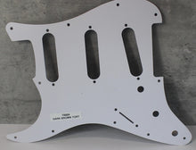 Load image into Gallery viewer, Standard Pickguard For 62 Strat For Fender  - Dark Brown Tortoise Shell
