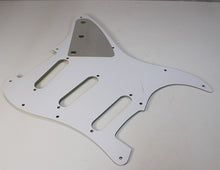 Load image into Gallery viewer, Standard Pickguard For 64 Strat For USA Mex Fender  - Yellow Pearloid

