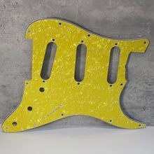 Load image into Gallery viewer, Standard Pickguard For 64 Strat For USA Mex Fender  - Yellow Pearloid
