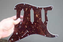 Load image into Gallery viewer, Standard Pickguard For 62 Strat For Fender  - Dark Brown Tortoise Shell
