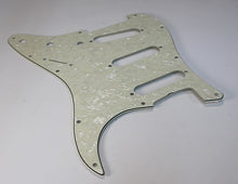 Load image into Gallery viewer, Standard Pickguard For 62 Strat For USA Mex Fender  - Cream Pearloid
