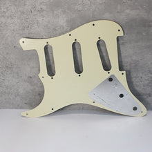 Load image into Gallery viewer, Standard Pickguard For 65 Strat For USA Mex Fender  - Cream Pearloid
