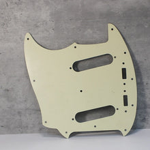 Load image into Gallery viewer, Mustang Pickguard For Vintage Fender  - Cream Pearloid
