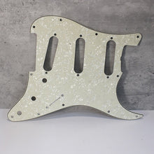 Load image into Gallery viewer, Standard Pickguard For 62 Strat For USA Mex Fender  - Cream Pearloid

