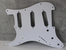 Load image into Gallery viewer, Standard Pickguard For 62 Strat For Fender  - Reddish Brown Tortoise Shell
