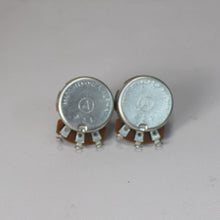 Load image into Gallery viewer, Alpha Pots Solid Shaft Audio A250K Set of 2 For Telecaster, P Bass
