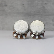 Load image into Gallery viewer, Alpha Pots Solid Shaft Audio A250K + B250K Set of 2 For Telecaster, P Bass
