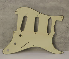 Load image into Gallery viewer, Aged 57 59 Pickguard For Fender Strat Wide Bevel - Vintage Cream
