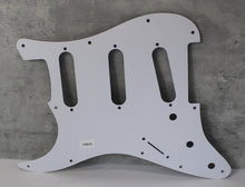 Load image into Gallery viewer, Standard Pickguard For 62 Strat For Fender  - Reddish Brown Tortoise Shell
