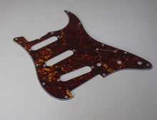 Load image into Gallery viewer, Standard Pickguard For 65 Strat For USA Fender  - Brown Celluloid Tortoise Shell
