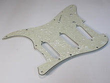 Load image into Gallery viewer, Standard Pickguard For 62 Strat For USA Mex Fender  - Cream Pearloid
