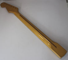Load image into Gallery viewer, Aged Nitro Finish Vintage Replacement Maple Neck For 50&#39;s Stratocaster N022
