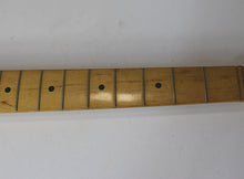 Load image into Gallery viewer, Aged Nitro Finish Vintage Replacement Maple Neck For 50&#39;s Stratocaster N022
