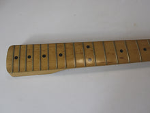 Load image into Gallery viewer, Aged Nitro Finish Vintage Replacement Maple Neck For 50&#39;s Stratocaster N022
