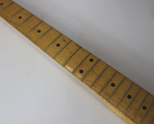 Load image into Gallery viewer, Aged Nitro Finish Vintage Replacement Maple Neck For 50&#39;s Stratocaster N022
