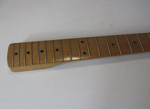 Load image into Gallery viewer, Aged Nitro Finish Vintage Replacement Maple Neck For 50&#39;s Stratocaster N023
