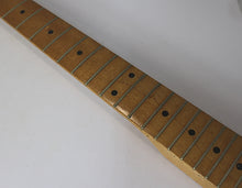 Load image into Gallery viewer, Aged Nitro Finish Vintage Replacement Maple Neck For 50&#39;s Stratocaster N023
