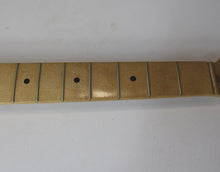 Load image into Gallery viewer, Aged Nitro Finish Vintage Replacement Maple Neck For 50&#39;s Stratocaster N024
