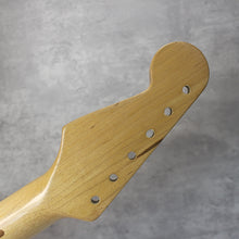 Load image into Gallery viewer, Aged Nitro Finish Vintage Replacement Maple Neck For 50&#39;s Stratocaster N025
