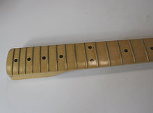 Load image into Gallery viewer, Aged Nitro Finish Vintage Replacement Maple Neck For 50&#39;s Stratocaster N028
