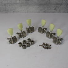 Load image into Gallery viewer, Aged Kluson Tuners For Gibson Les Paul Single Line - Nickel
