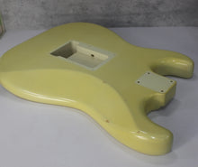 Load image into Gallery viewer, Aged 60s Stratocaster Body  - Olympic White
