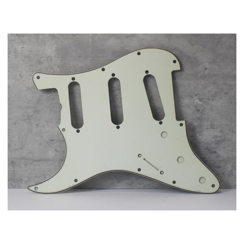 64 to Modern Pickguard For Lefty Strat For USA Fender - Parchment