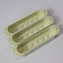 Load image into Gallery viewer, Pickup Covers For Stratocaster (3) 52mm - Mint Green F02
